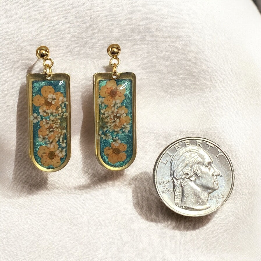 Teal Mica Powder with Queen Anne’s Lace and Orange Colored Plum Blossoms