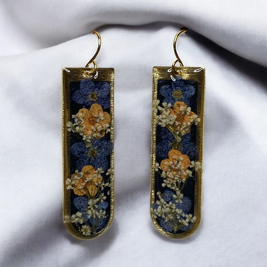 Black Mica Powder with Orange  Plum Blossoms, Forget-Me-Nots and Queen Anne’s Lace