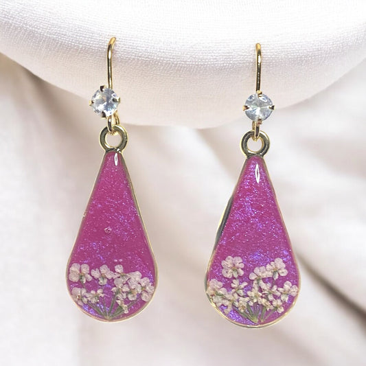Wisteria Pink Colored Mica Powder with Queen Anne’s Lace