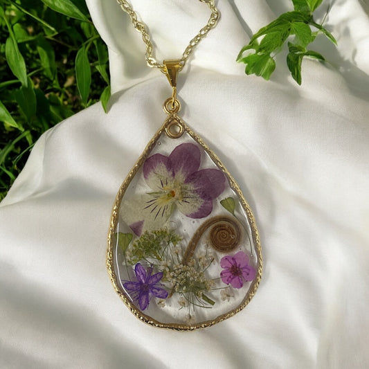 Purple Pansy with Purple Plum Blossom, Purple Sweetleaf and pieces of Queen Anne’s Lace