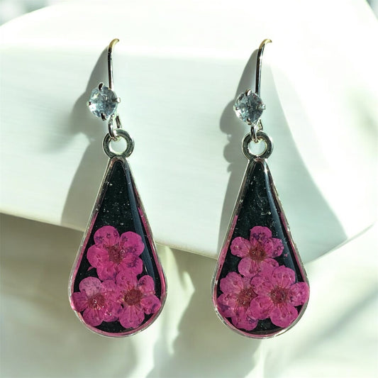 Black Colored Mica Powder with Pink Plum Blossoms