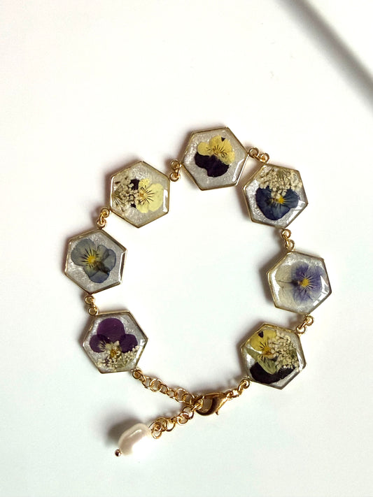 Gold Colored Bracelet with Opal Colored Mica Powder, Mini Pansies with Queen Anne’s Lace