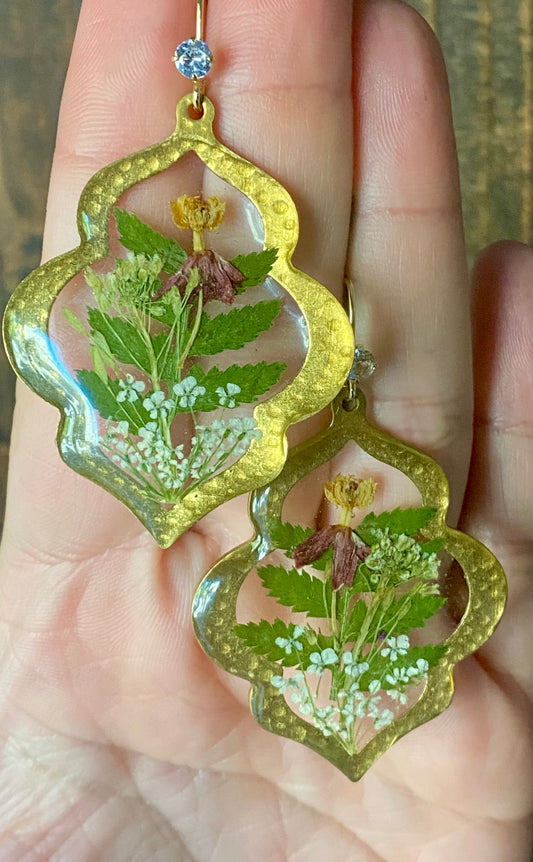 Dry Pressed Fern, Queen Anne’s Lace and Dancing Flower