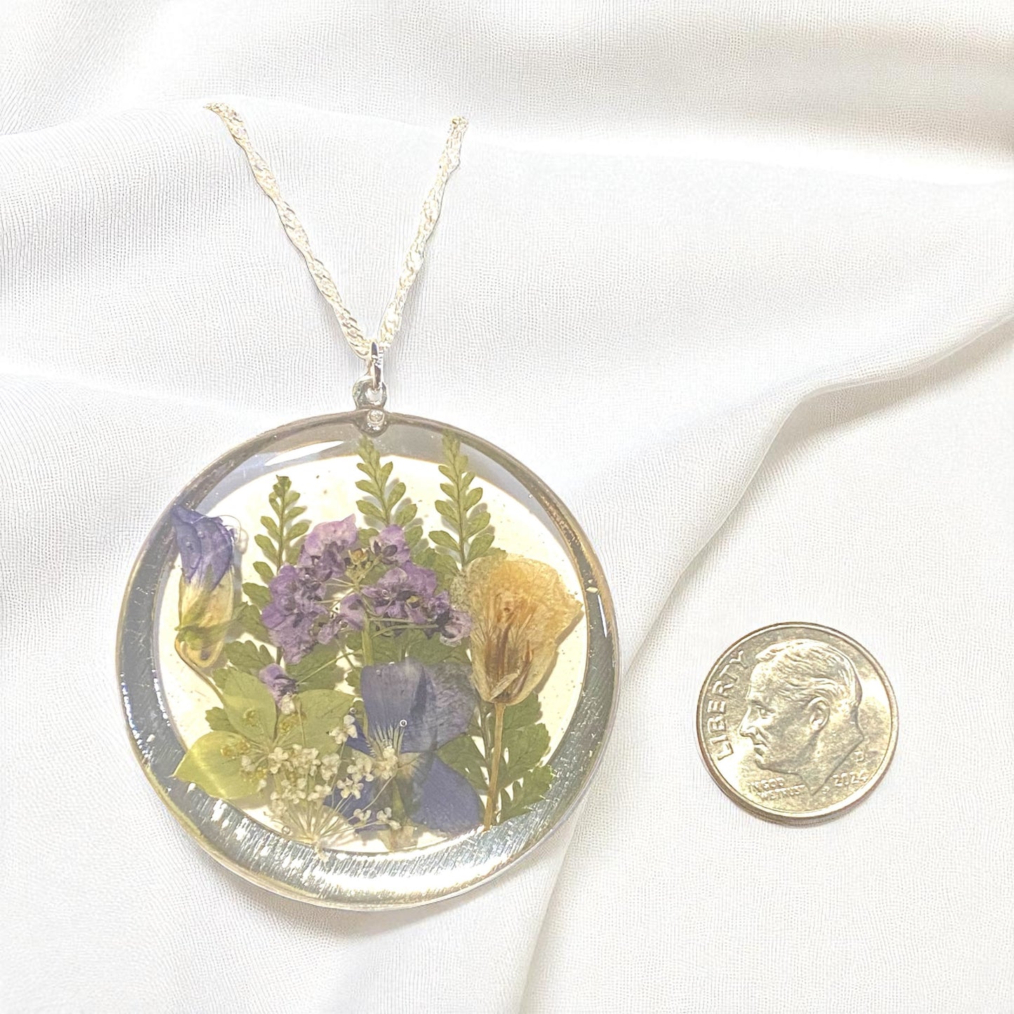 Dry Pressed Fern, Alyssum, Violet, Rapeseed, Wild Flower, and Queen Anne’s Lace