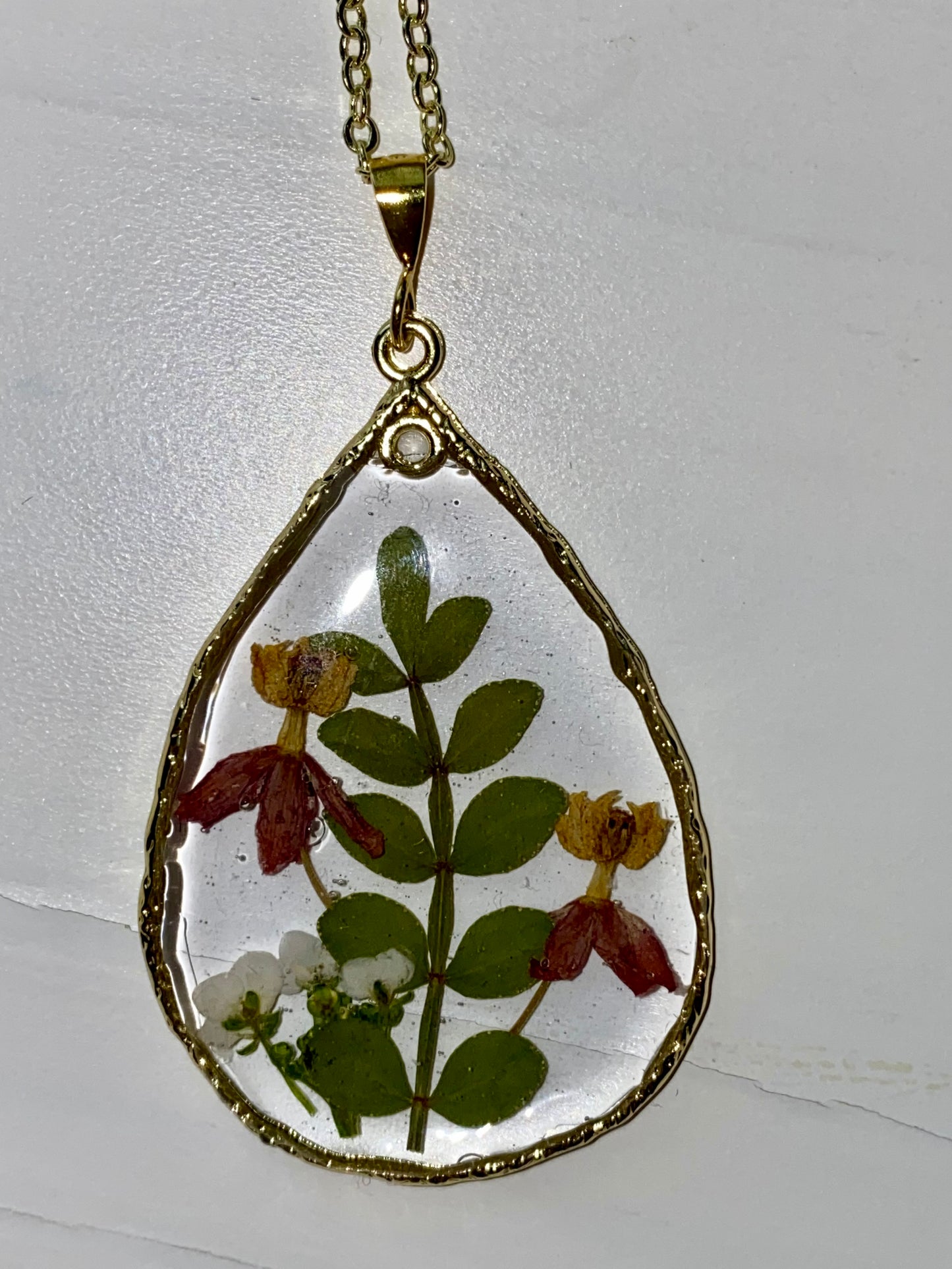 Jumping Flower Necklace