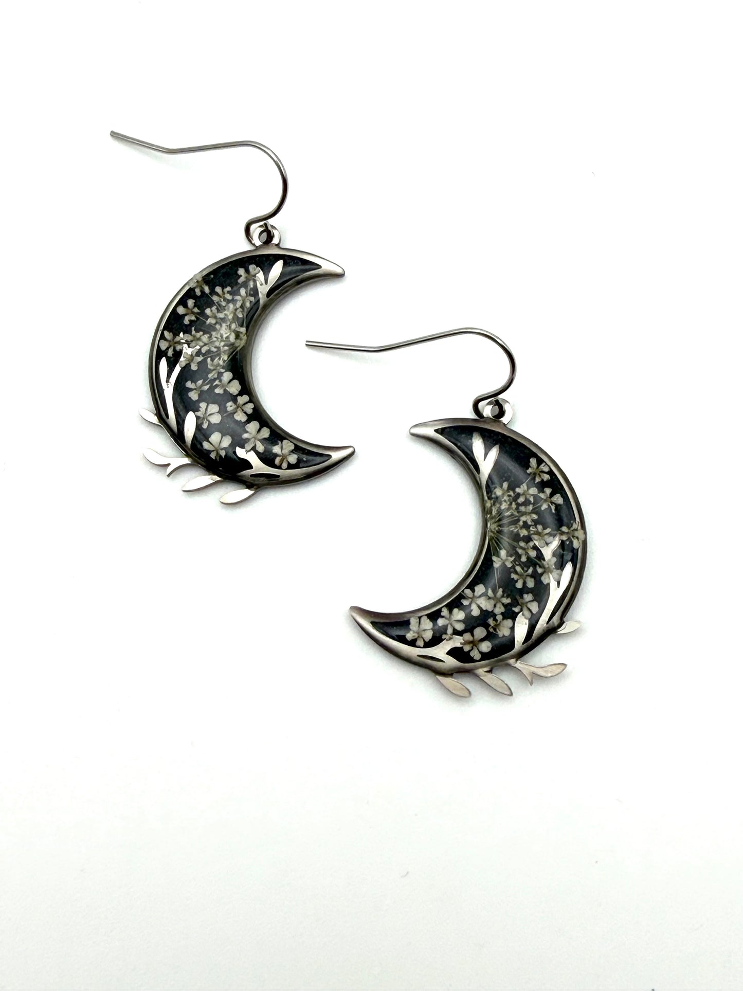 Black Crescent Moons