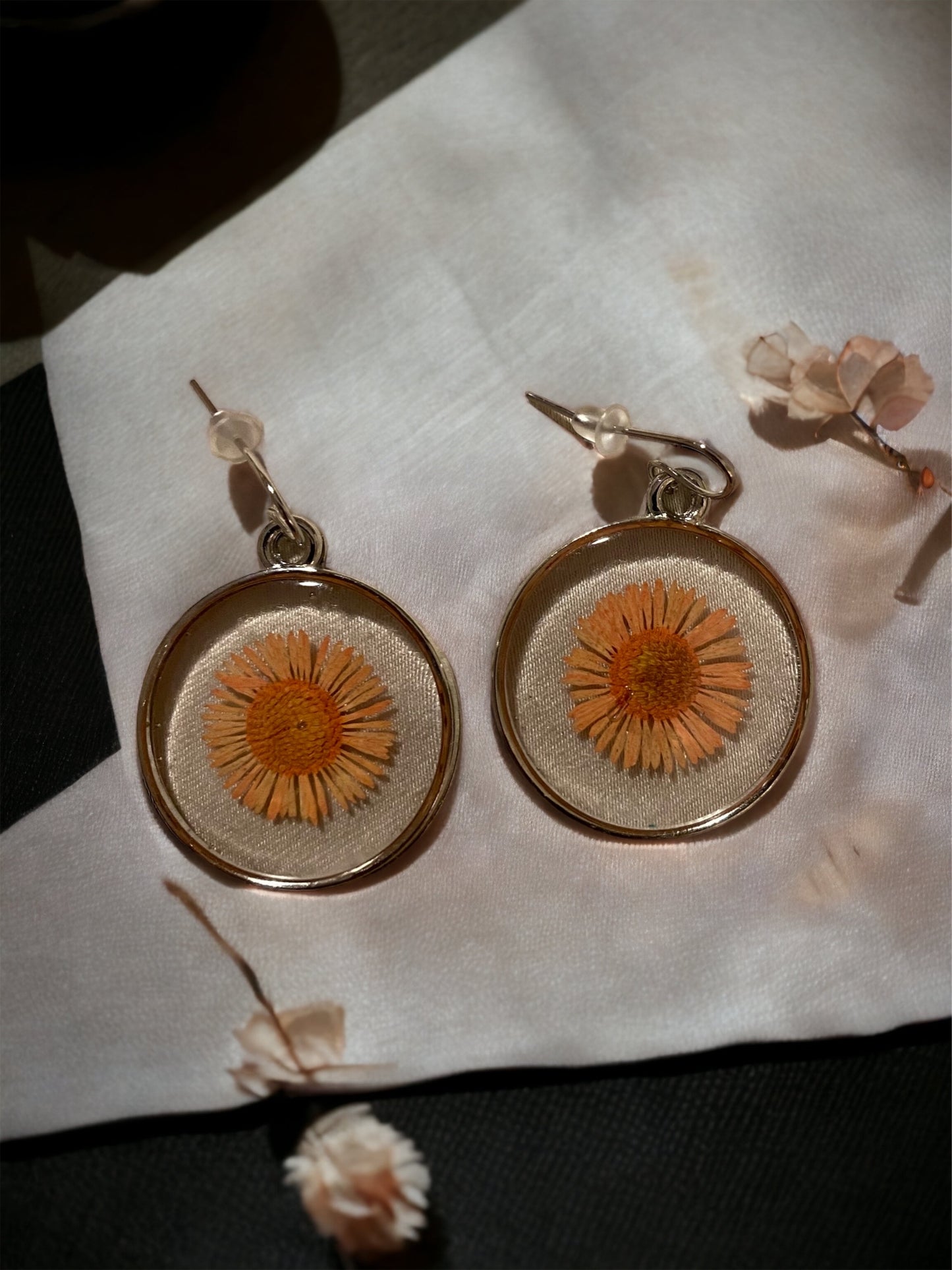 Orange Needle Chrysanthemum Earrings