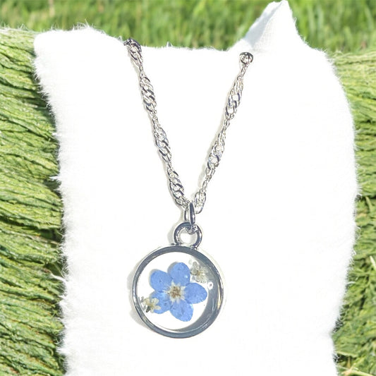 Silver Colored Dainty Necklace with Dry Blue Forget-Me-Not and Pieces of Queen Anne’s Lace