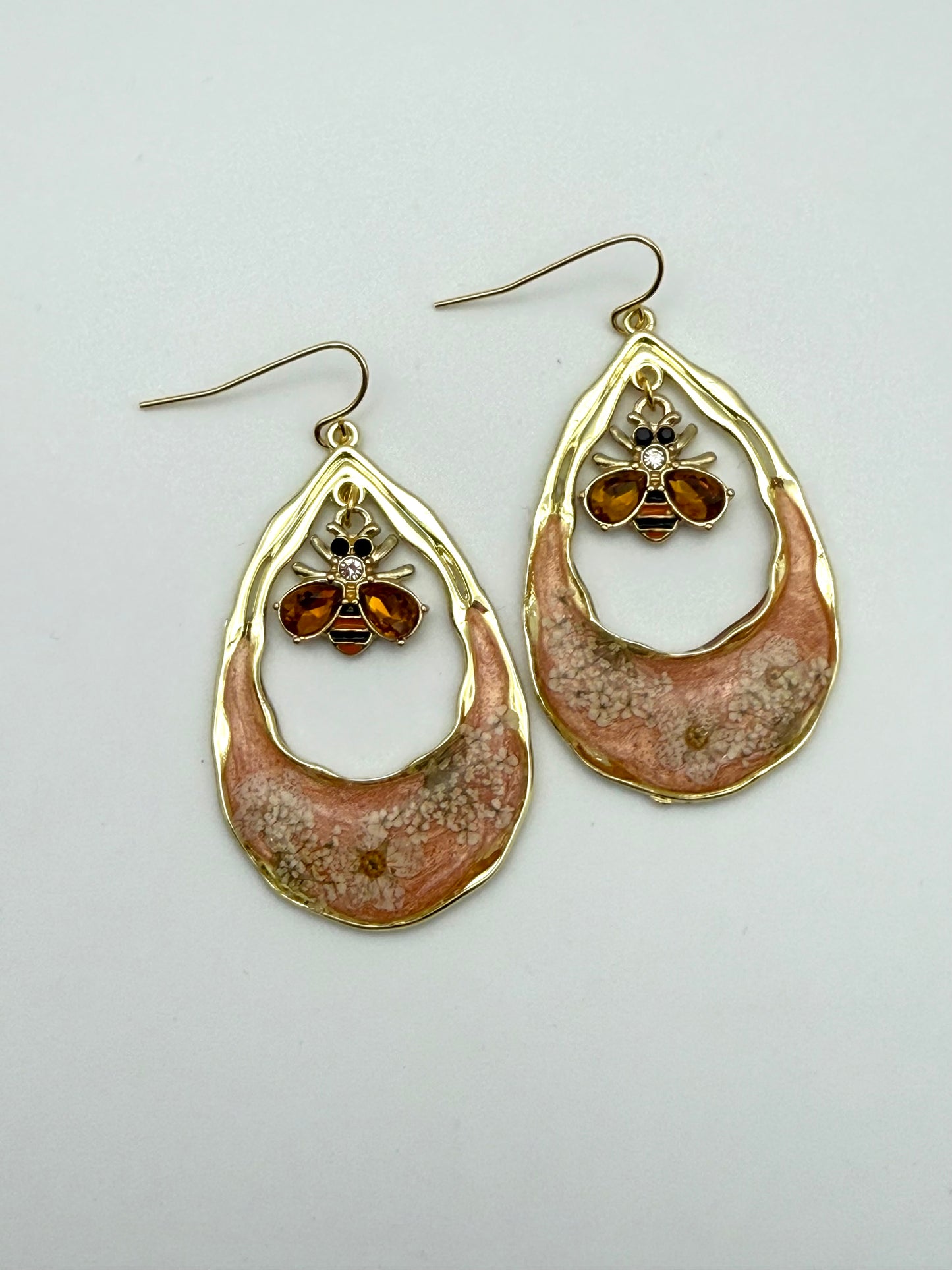 Orange Mica Powder, Plum Blossoms, and Queen Anne’s Lace with Bee Charms