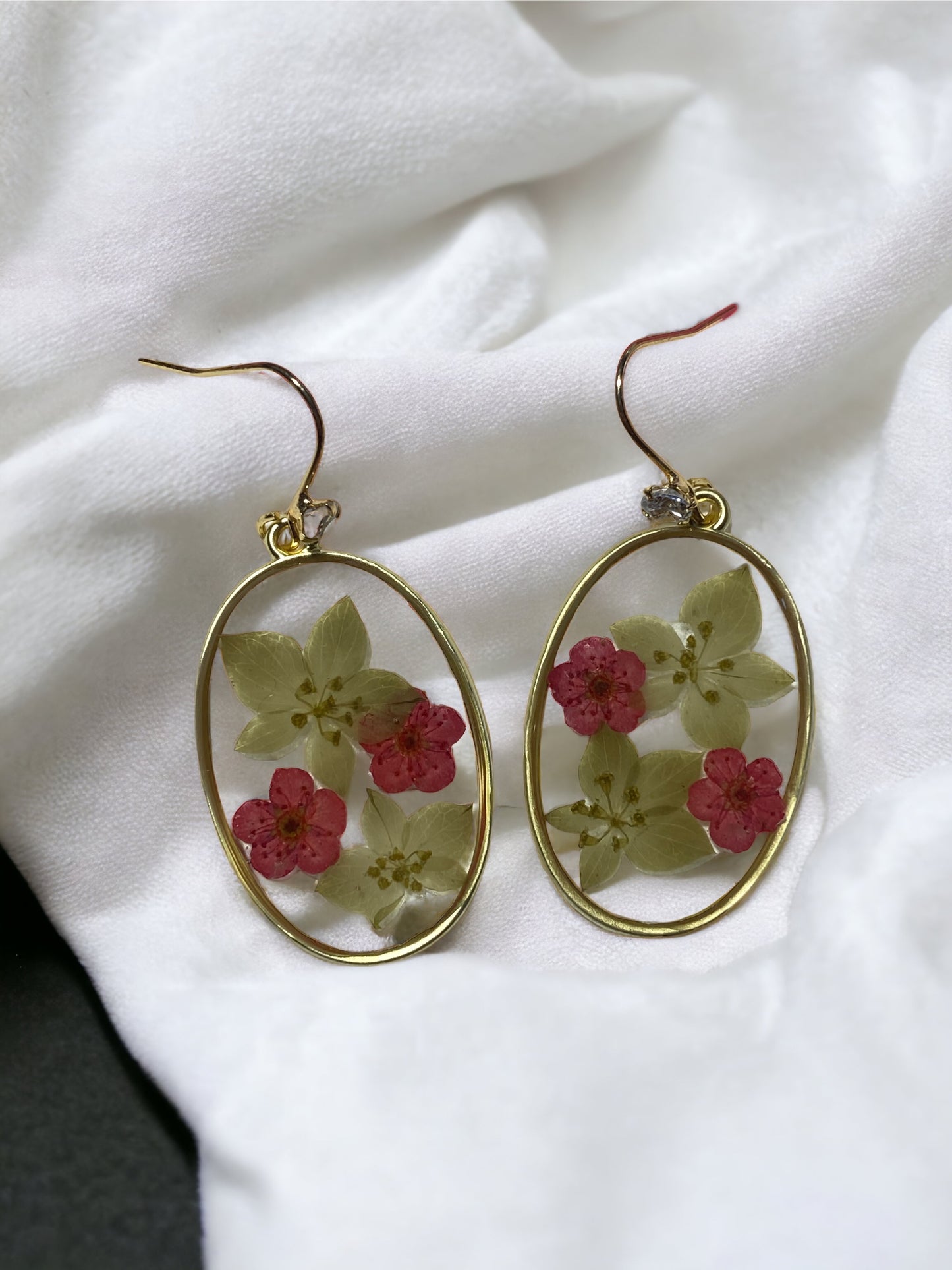 Dry Pressed Euphorbia Helioscopia with 
Red Plum Blossom Flower Earrings